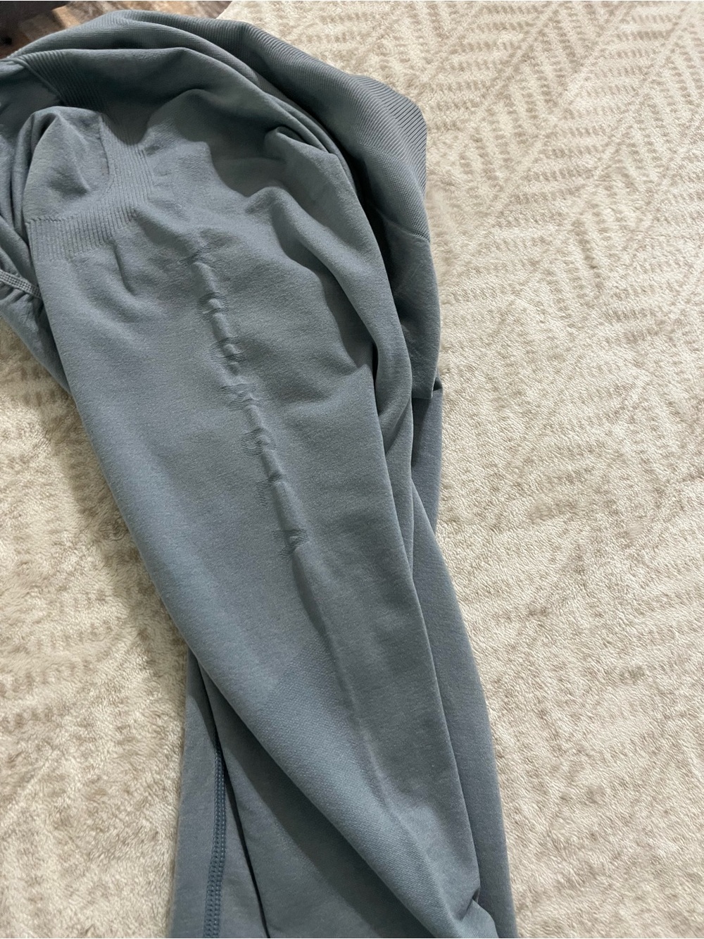 YoungLa Small Leggings - Picture 8 of 8